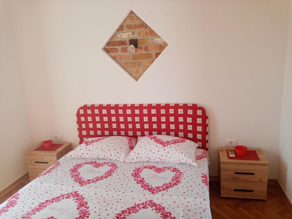 Apartmani Bosco Τίβατ Εξωτερικό φωτογραφία