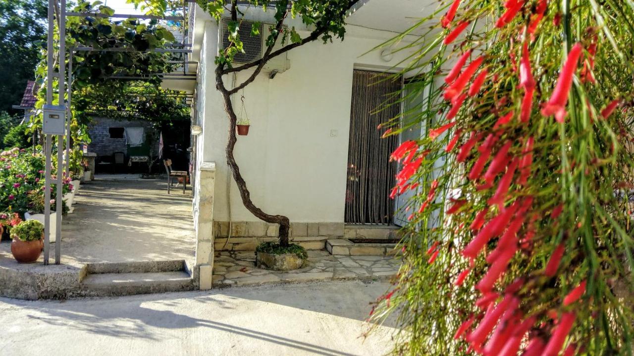 Apartmani Bosco Τίβατ Εξωτερικό φωτογραφία